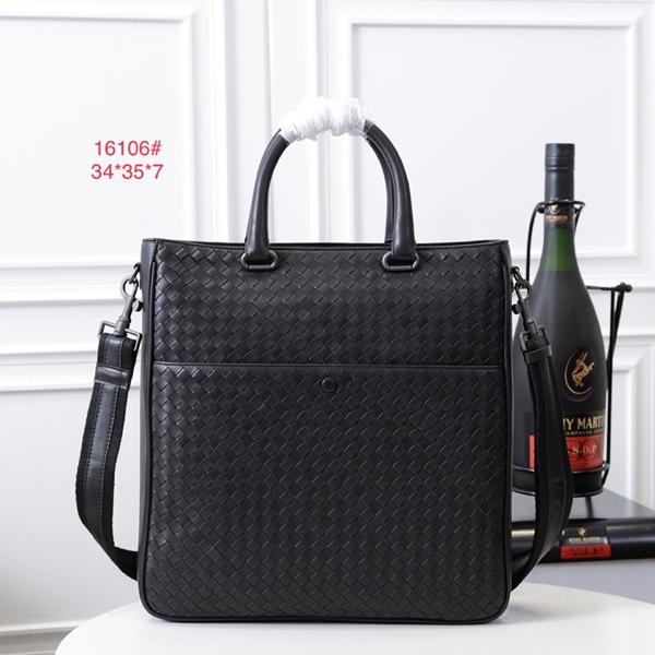 ボッテガヴェネタバッグ正面デザイン